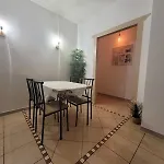 Riviera Venice 아파트