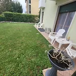 Riviera Venice 아파트