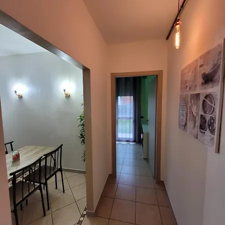 Riviera Venice Apartment