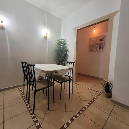 Riviera Venice Apartment